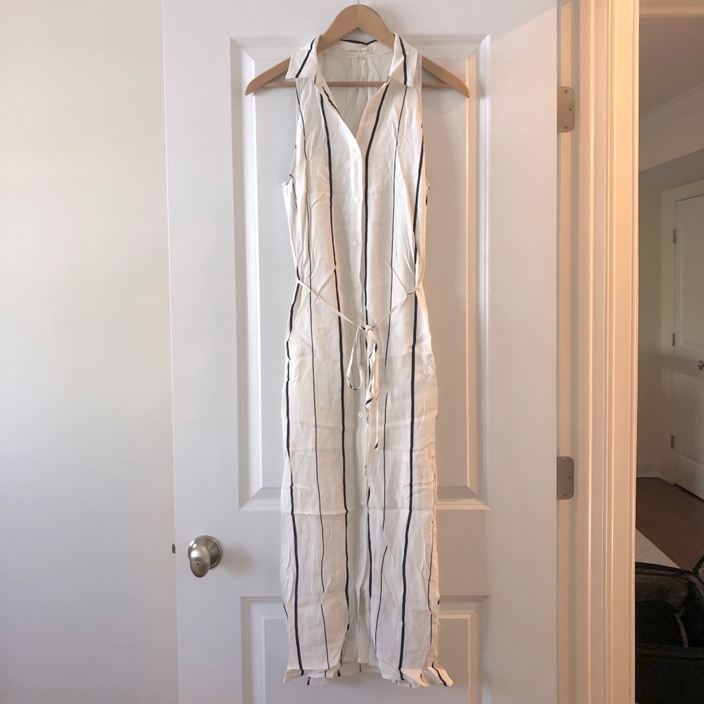 Sleeveless collard shirt dress